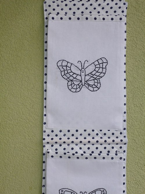 Bíločerný kapsář — foto 5