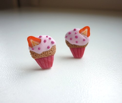 Jahodové muffinky s polevou — foto 2