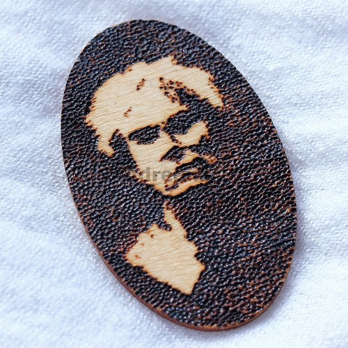 Brož Osobní Warhol — foto 2