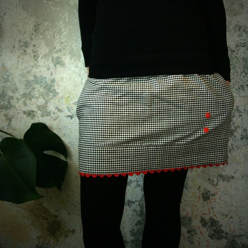 Kostičkovaná ZUBATÁ sukně — foto 2
