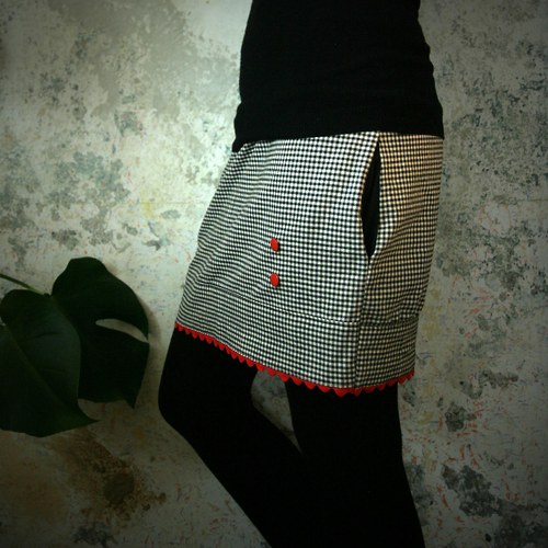 Kostičkovaná ZUBATÁ sukně — foto 3