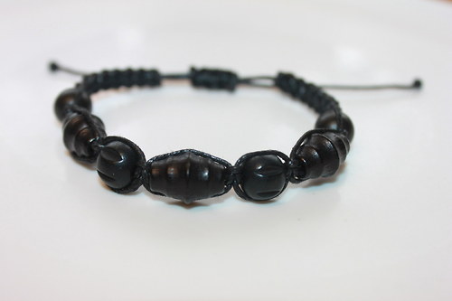 Černoušek... Náramek shamballa/makramé — foto 2