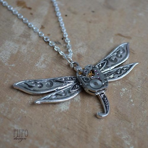Steampunkový Náhrdelník Vážka — foto 2