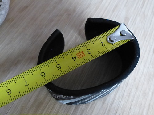 Náramek černo-bílo-stříbrný — foto 3