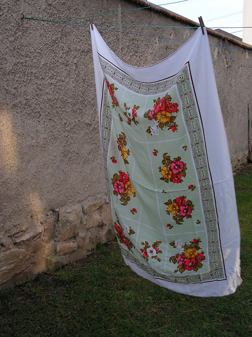 Květovaný ubrus — foto 2