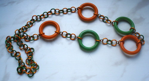Zelené a oranžové kroužky — foto 2