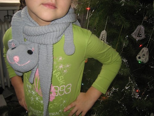 Kočička - dětská háčkovaná šála - šedá — foto 3