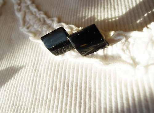 Černé 1x1cm (chirurgická ocel) — foto 3