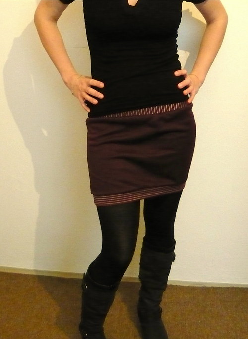 Vínová balonová sukně — foto 4