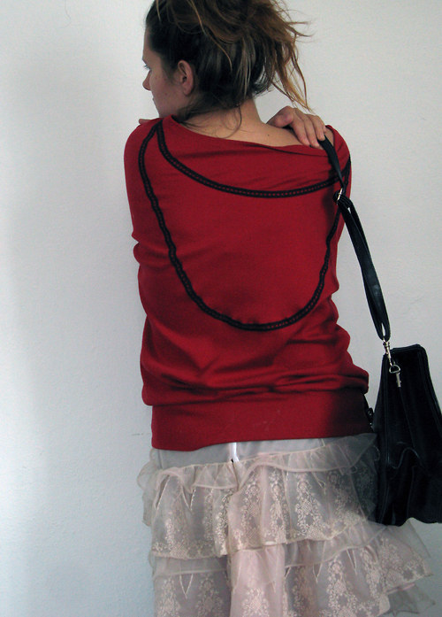 Elegantní mikina — foto 3