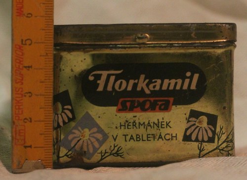 Retro plechová krabička Heřmánek v tabletách — foto 5