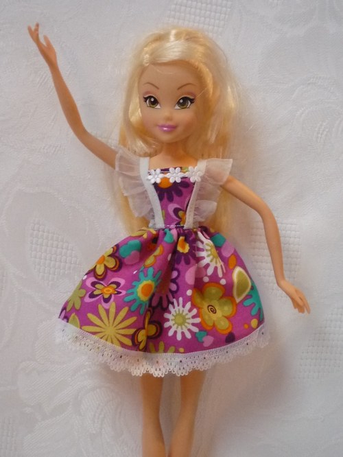 Krátké šaty pro Winx — foto 2