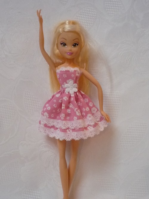 Krátké šaty pro Winx — foto 2