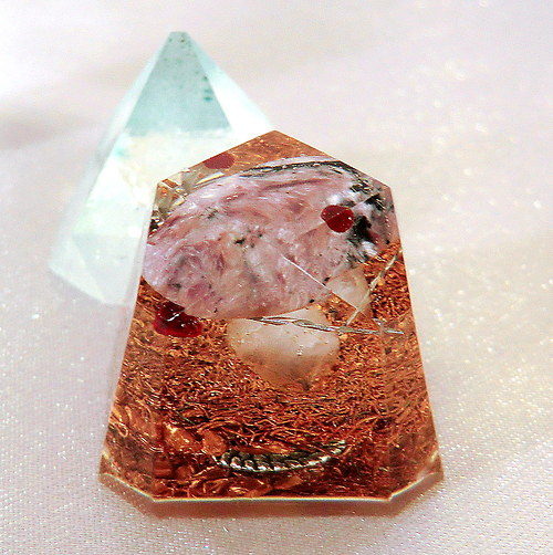 Orgonit *OBJ * Diamant s Čaroitem — foto 3