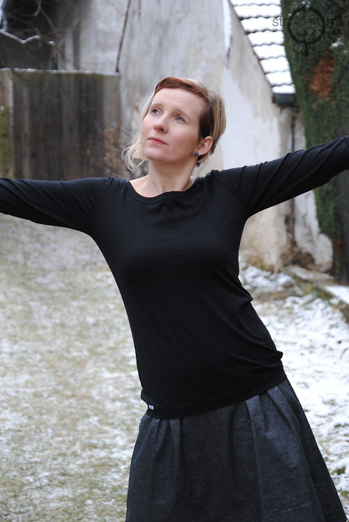 Černé s vázačkou, vel. S — foto 3
