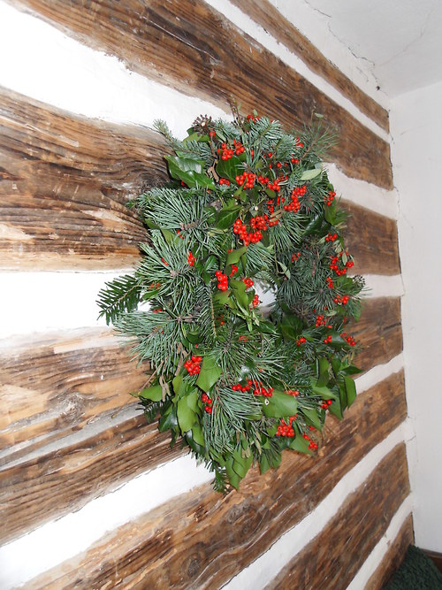 Věnec na zeď/dveře stálezelený — foto 3