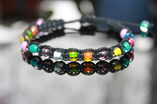 Barevný sen.. Náramek shamballa/makramé — foto 3