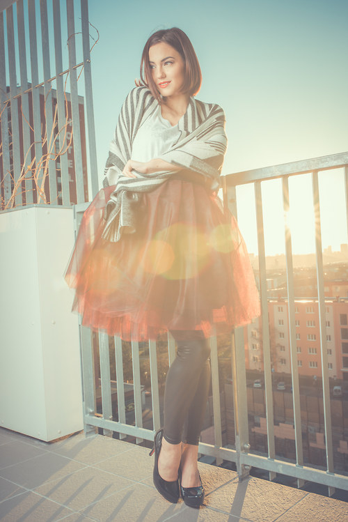 TUTU deep red — foto 5