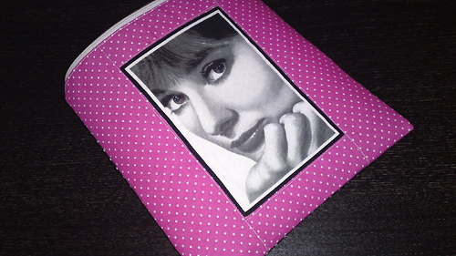 Kapsička Audrey Hepburn retro — foto 4