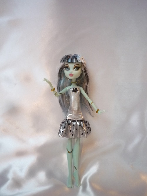 Stříbrná s puntíkem pro Monster High — foto 3