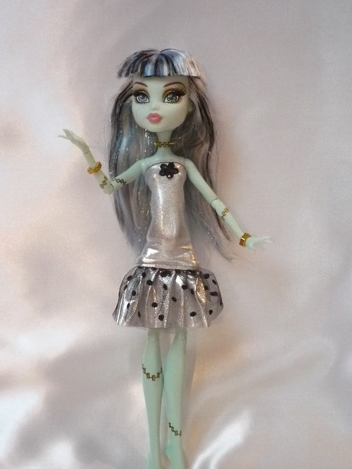 Stříbrná s puntíkem pro Monster High — foto 4
