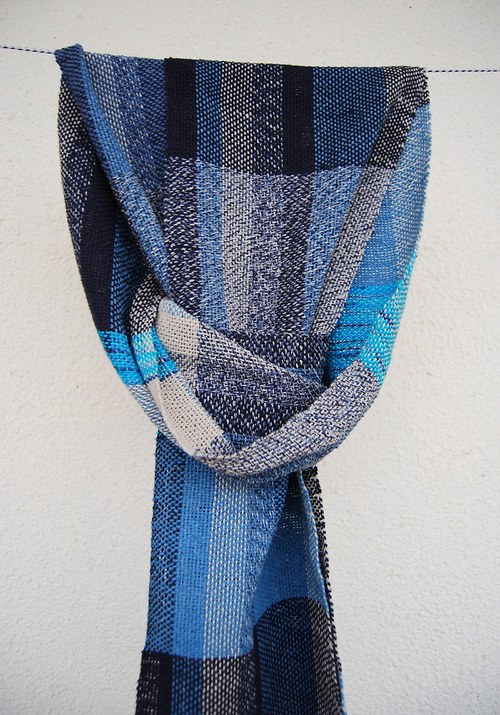 Ručně tkaná hedvábná šála na přání — foto 3
