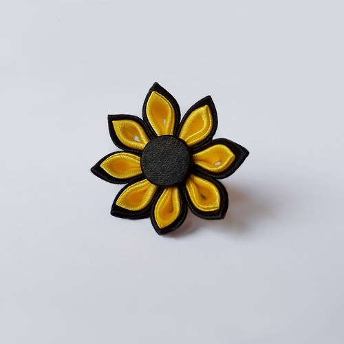 Prstýnek z kanzashi — foto 2