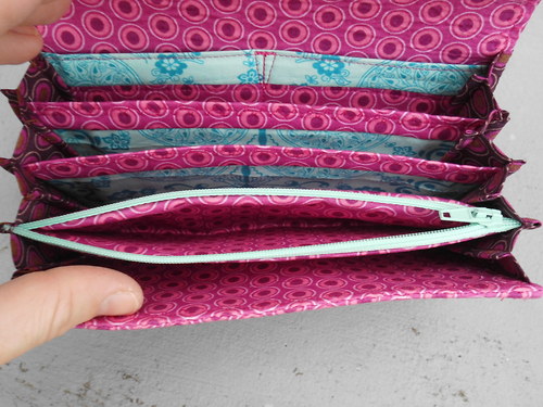 Peněženka Bazaar a Oval Elements — foto 6