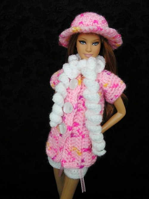 Růžový komplet pro Barbie — foto 2