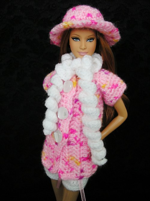 Růžový komplet pro Barbie — foto 3
