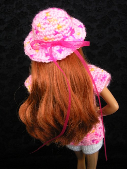 Růžový komplet pro Barbie — foto 4