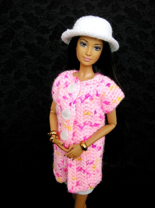 SLEVA 50% Růžový komplet pro Barbie — foto 2