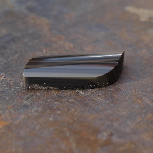 Obsidián, kabošon č. 1365 — foto 5