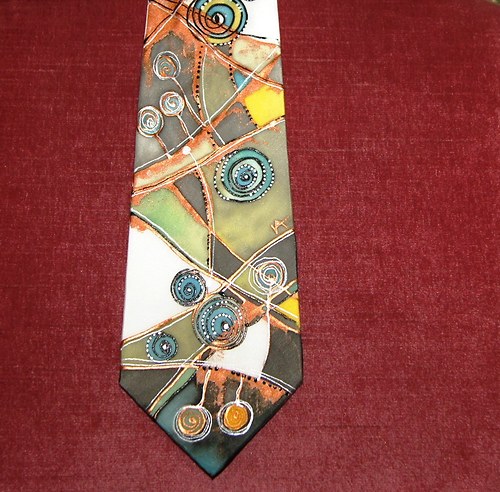 Malovaná kravata geometrická — foto 4
