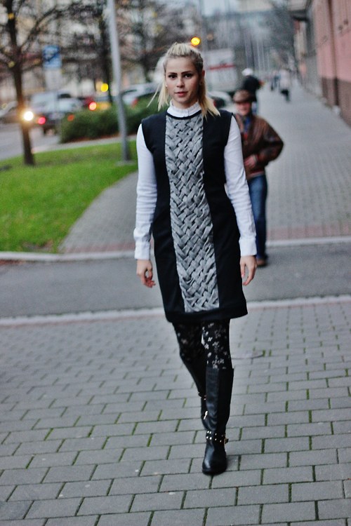 Šaty s kapsami III. — foto 5
