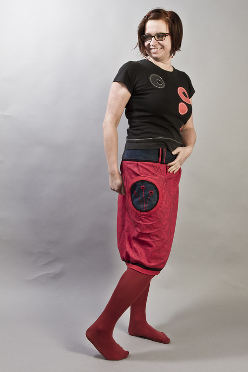 Sukně "Crazy red&black" — foto 4