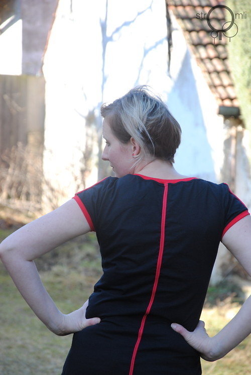 Černé šatky s aplikací, vel. L — foto 3