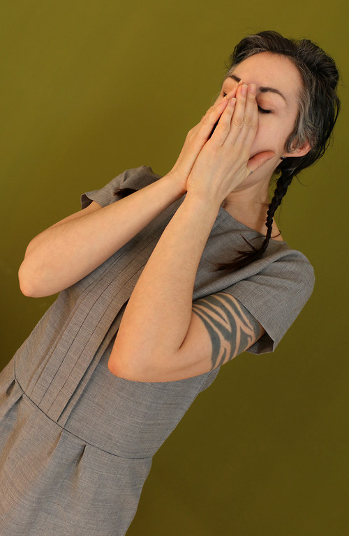 HALDÓRA LUFT ~ šaty — foto 2