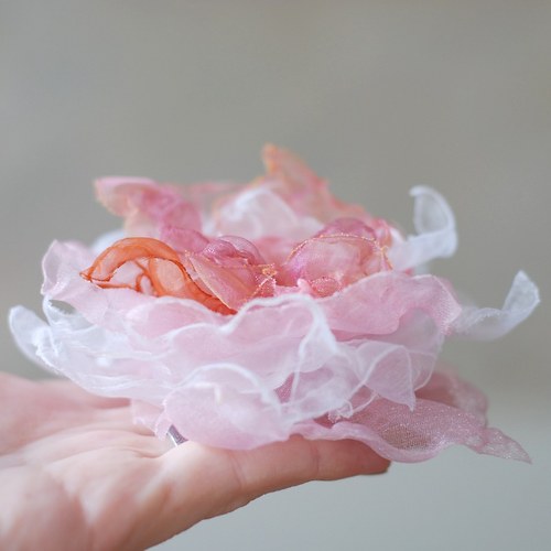 Delicate - brož z organzy — foto 2