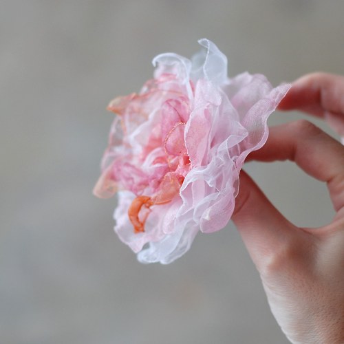 Delicate - brož z organzy — foto 3