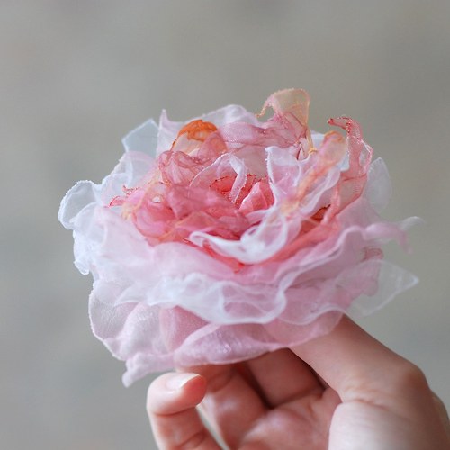 Delicate - brož z organzy — foto 4
