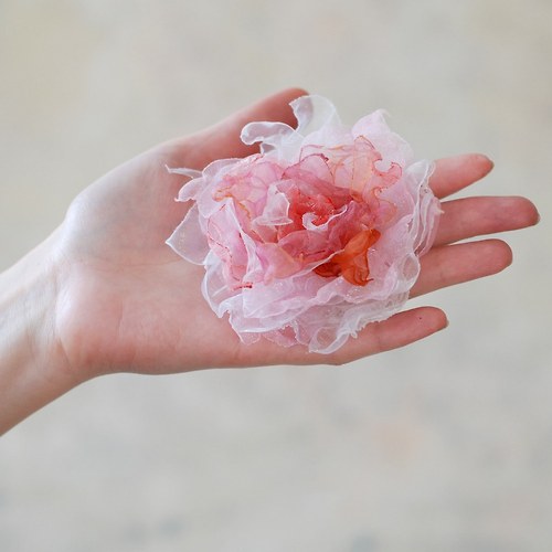 Delicate - brož z organzy — foto 6