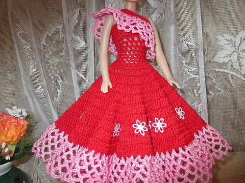 Šatečky na Barbie — foto 2