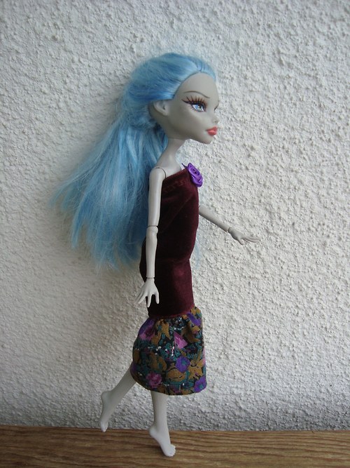 Sametky pro Monster high - šaty — foto 3