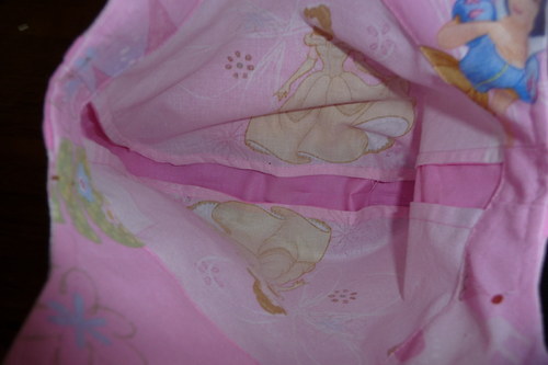 Lehoučká taštička pro princezny — foto 2