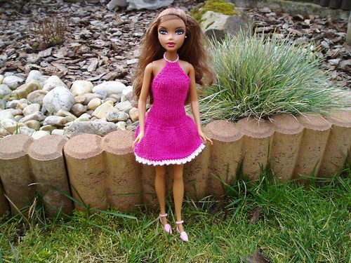 Šaty pro Barbie a botky — foto 2