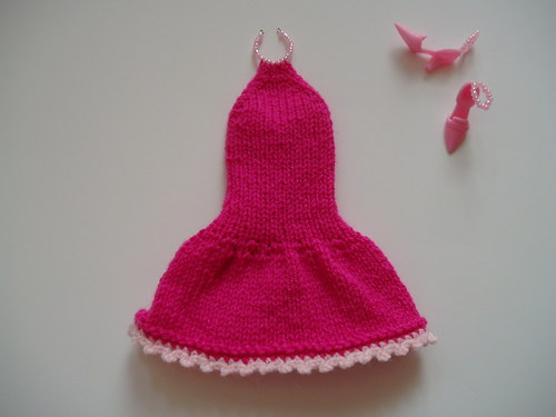Šaty pro Barbie a botky — foto 4
