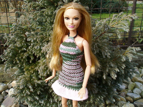 Šaty pro Barbie a botky — foto 6