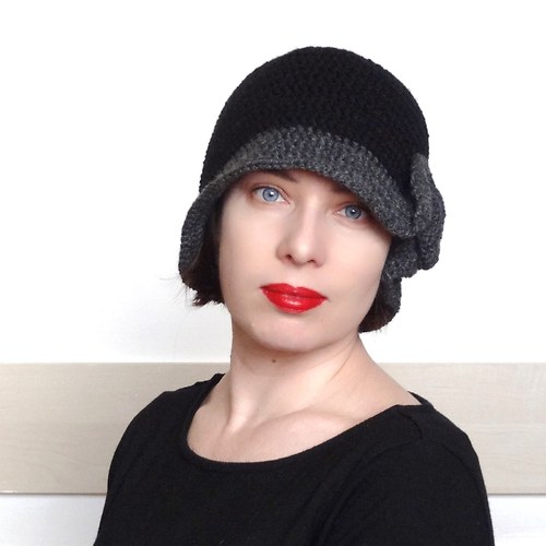 Madam Krajewska v mini 2. - háčkovaný klobouk — foto 2