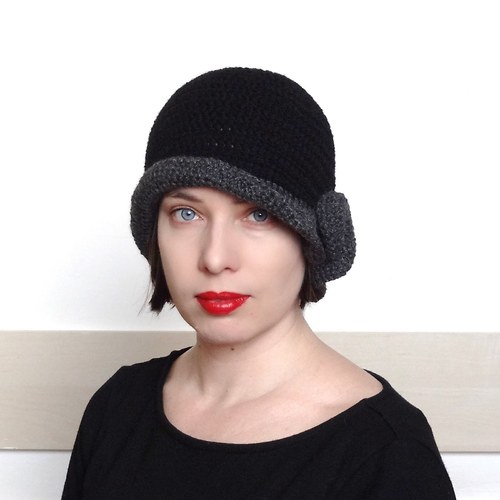 Madam Krajewska v mini 2. - háčkovaný klobouk — foto 4